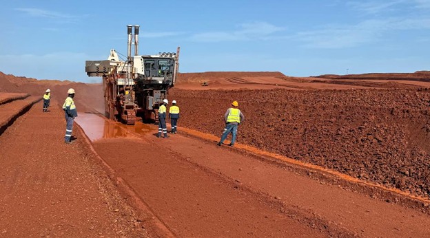 Tinguilinta bauxite mine